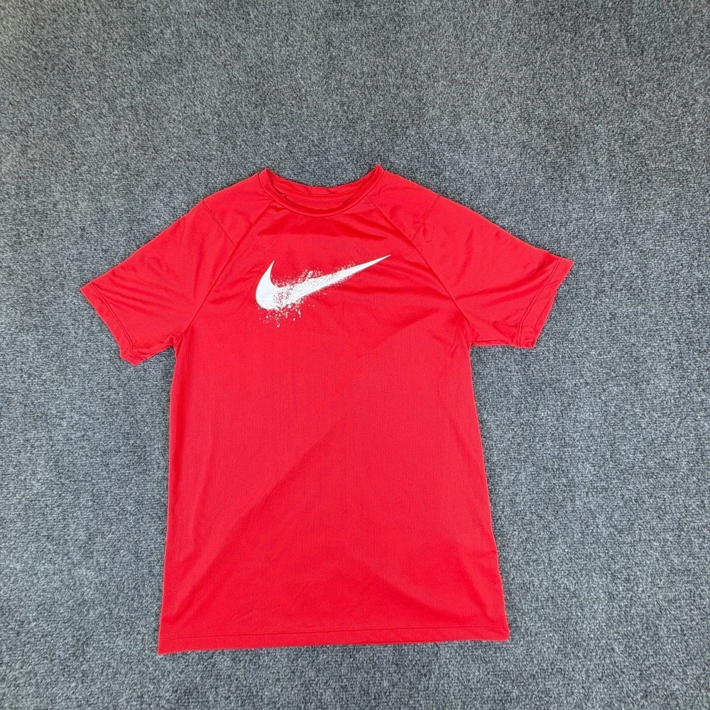 Nike Dri-Fit T-Shirt Boys XL Red White Swoosh Logo Raglan Sleeve Activewear